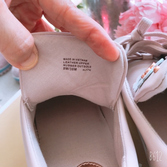 Michael Kors Shoes - Picture 7 of 8